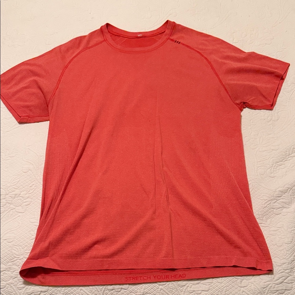 lululemon athletica Vibrant Red Short Sleeve Tee